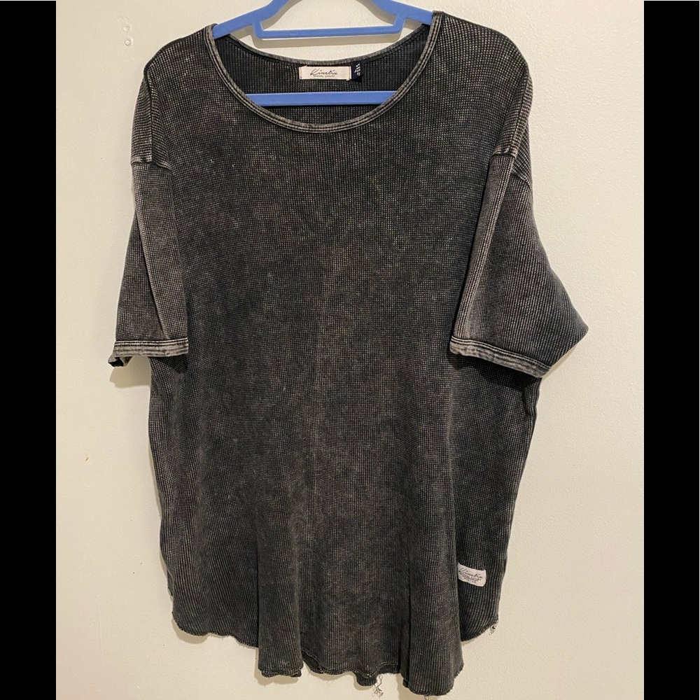 Kinetix casual top.